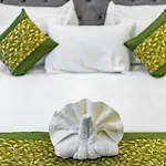 Hotel Mayur At Cr Park New Delhi